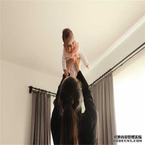 做试管婴儿的最佳年龄是多大-北京最出名的试管医院是哪家？精子畸形可以直
